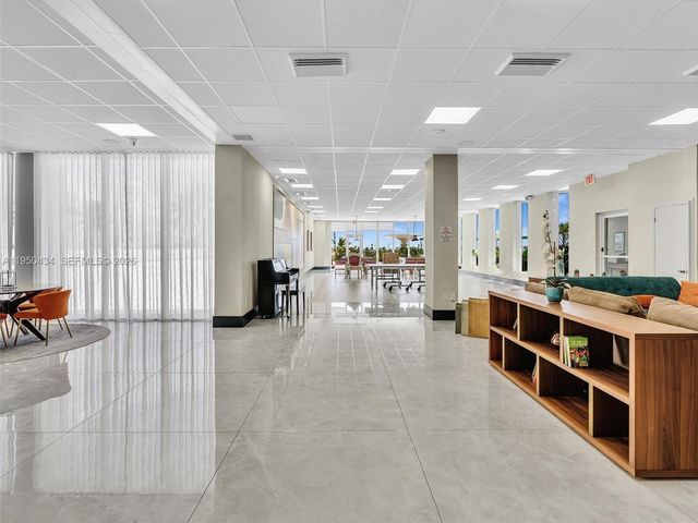 3140 S Ocean Dr 206, Hallandale Beach, FL 33009