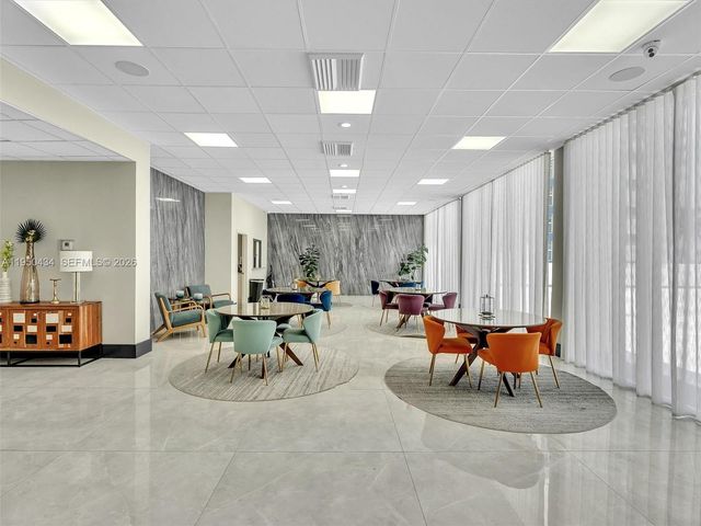 3140 S Ocean Dr 206, Hallandale Beach, FL 33009