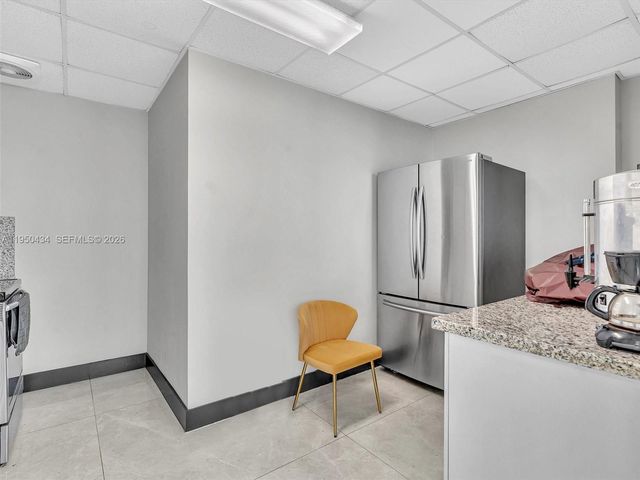 3140 S Ocean Dr 206, Hallandale Beach, FL 33009