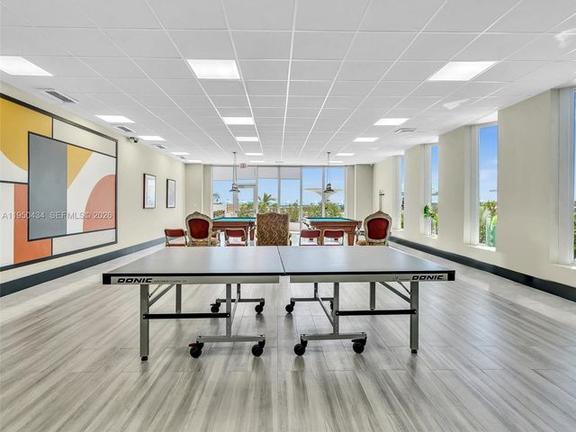 3140 S Ocean Dr 206, Hallandale Beach, FL 33009