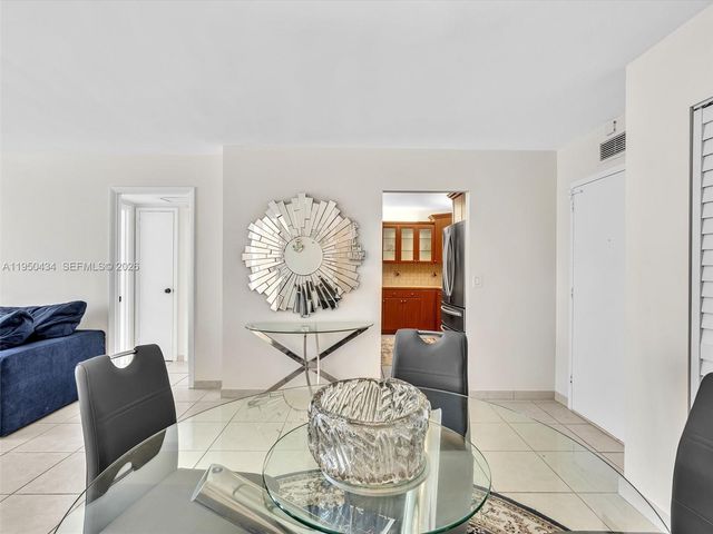 3140 S Ocean Dr 206, Hallandale Beach, FL 33009