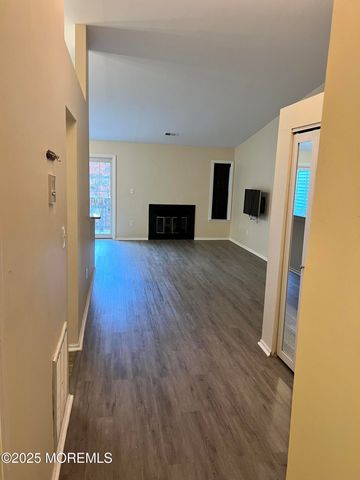 6143 Cedar Court, Monmouth Junction, NJ 08852