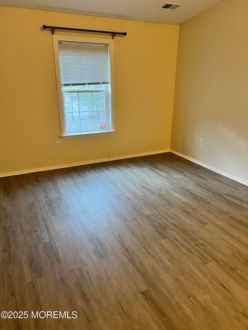 6143 Cedar Court, Monmouth Junction, NJ 08852