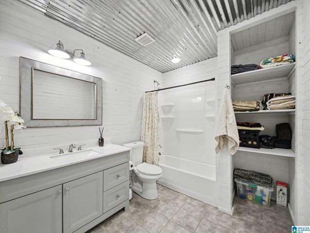 24107 Portobello Rd, Birmingham, AL 35242