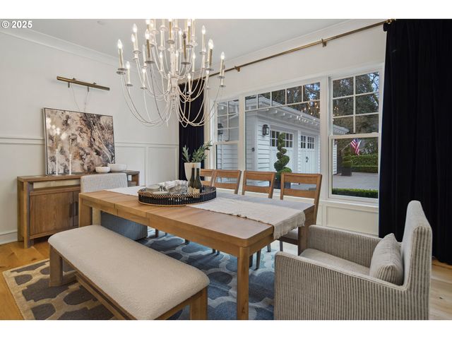1819 S RADCLIFFE Rd, Portland, OR 97219