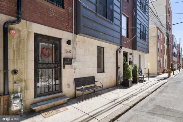 1307 S HANCOCK ST, Philadelphia, PA 19147