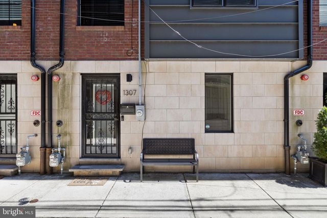 1307 S HANCOCK ST, Philadelphia, PA 19147
