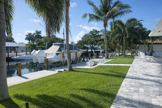 3910 NE 26th Avenue, Lighthouse Point, FL 33064