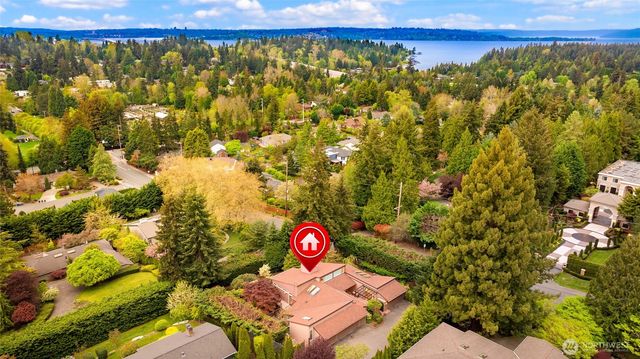 8619 NE 24th Street, Clyde Hill, WA 98004