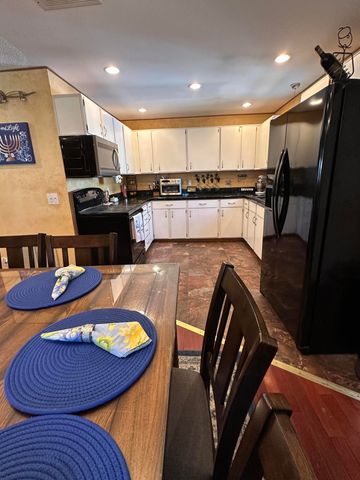 15710 Paulina Avenue, La Pine, OR 97739
