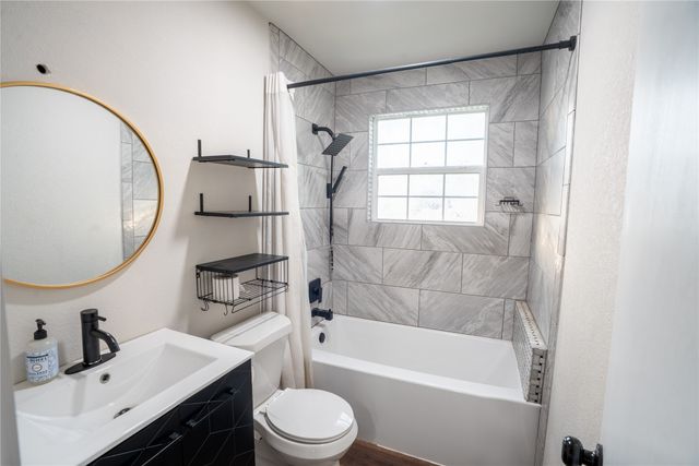 503 E Roosevelt Avenue, Whitney, TX 76692
