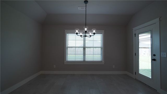 1037 Trailwood Street, Tontitown, AR 72762