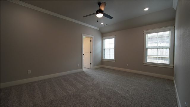 1037 Trailwood Street, Tontitown, AR 72762