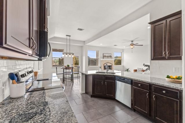 6204 Morganite LN, Killeen, TX 76542