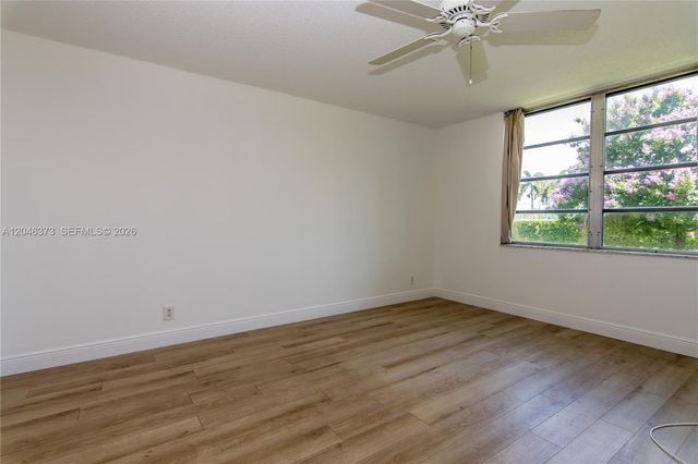 8900 Washington Boulevard 117, Pembroke Pines, FL 33025