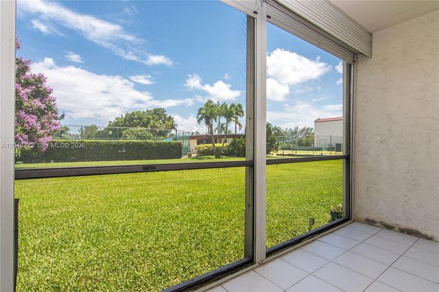8900 Washington Boulevard 117, Pembroke Pines, FL 33025