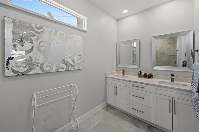 10 nw 35th ave, Cape Coral, FL 33993