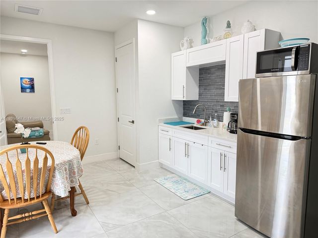 10 nw 35th ave, Cape Coral, FL 33993