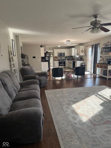 5866 Thompson Park Boulevard, Indianapolis, IN 46237