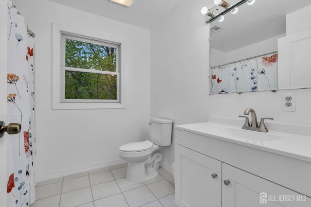 120 Cedar Swamp Road, Jackson, NJ 08527