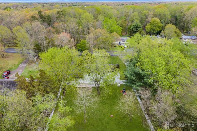 120 Cedar Swamp Road, Jackson, NJ 08527