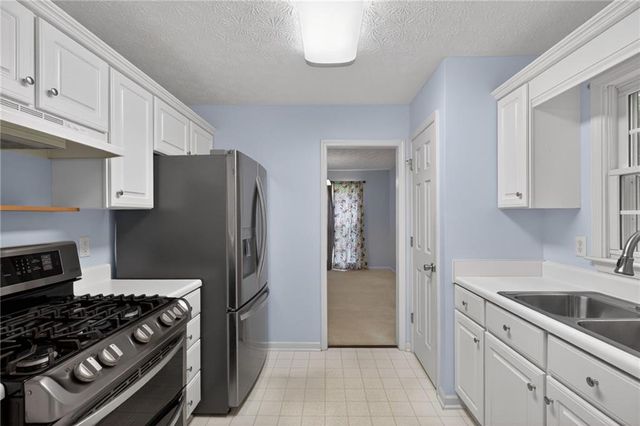 115 Valor Ridge Drive, Dallas, GA 30132