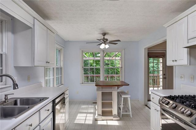 115 Valor Ridge Drive, Dallas, GA 30132