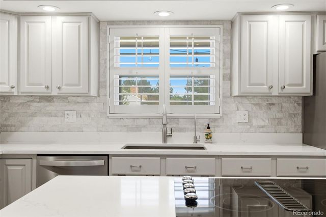 2255 Thistle Ridge Circle, Highlands Ranch, CO 80126
