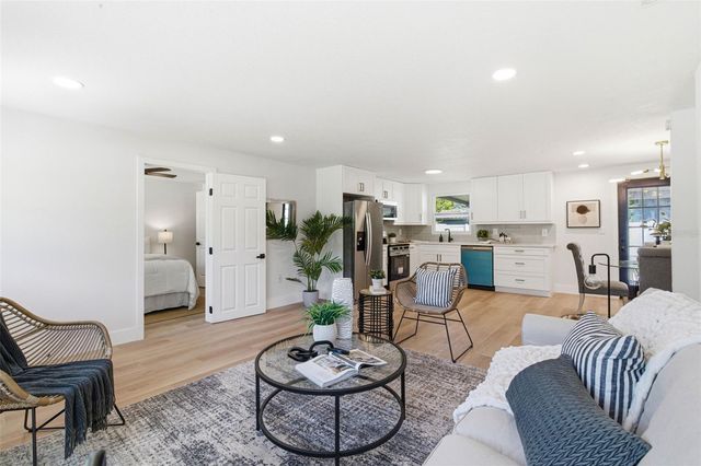 3709 CORAL DRIVE, Tampa, FL 33619