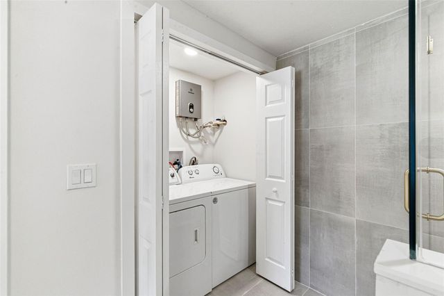 3709 CORAL DRIVE, Tampa, FL 33619