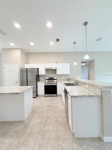 15712 SW 37TH CIRCLE, Ocala, FL 34473