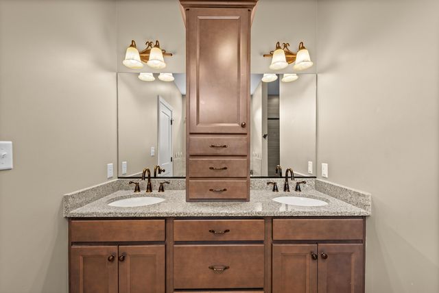 2015 Terreno Drive, Chesterton, IN 46304
