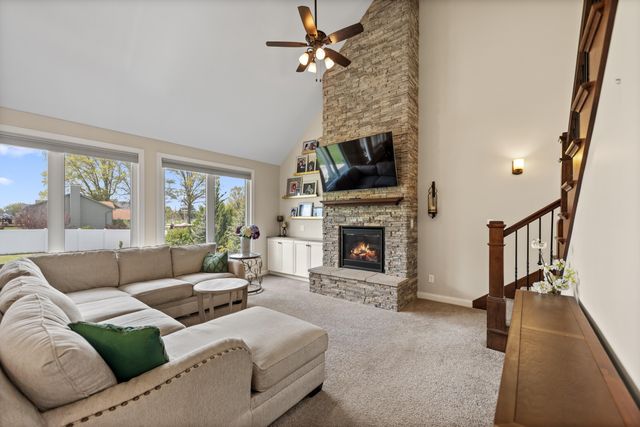 2015 Terreno Drive, Chesterton, IN 46304