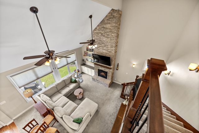 2015 Terreno Drive, Chesterton, IN 46304