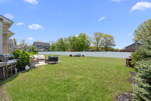 2015 Terreno Drive, Chesterton, IN 46304
