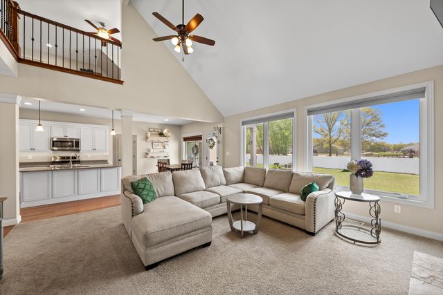 2015 Terreno Drive, Chesterton, IN 46304
