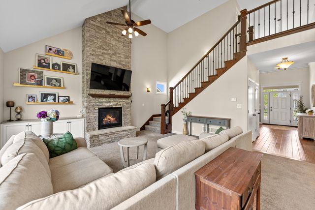 2015 Terreno Drive, Chesterton, IN 46304