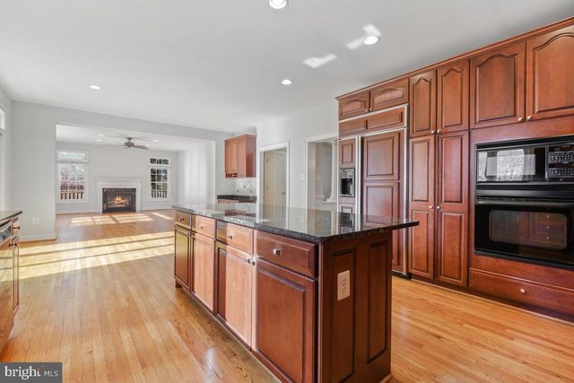 5406 SPRUCE TREE AVE, Bethesda, MD 20814