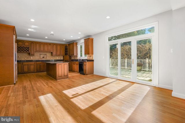 5406 SPRUCE TREE AVE, Bethesda, MD 20814