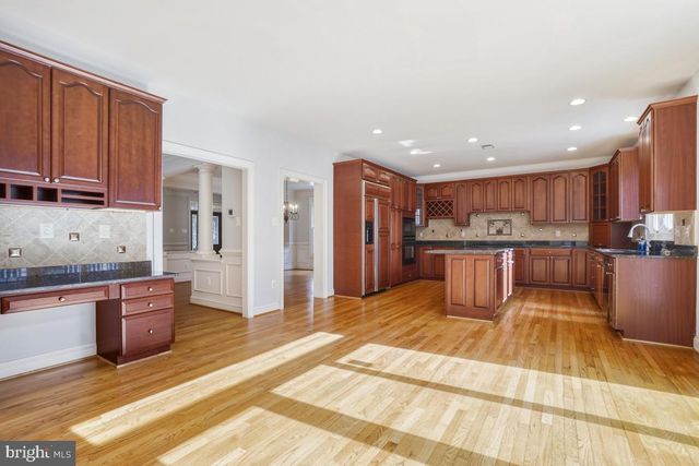 5406 SPRUCE TREE AVE, Bethesda, MD 20814