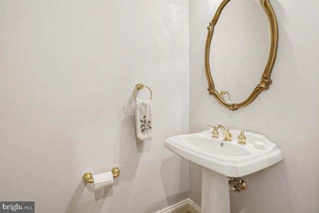 5406 SPRUCE TREE AVE, Bethesda, MD 20814