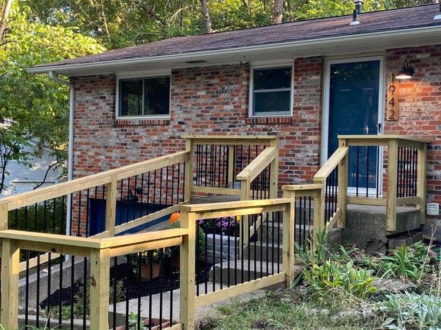 1942 JACKSON ST, Columbia, MO 65202