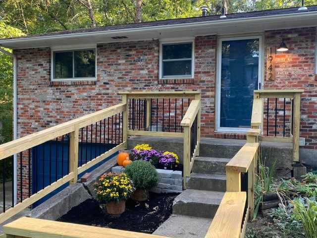 1942 JACKSON ST, Columbia, MO 65202