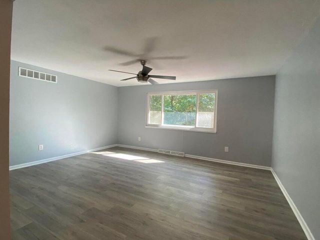 1942 JACKSON ST, Columbia, MO 65202