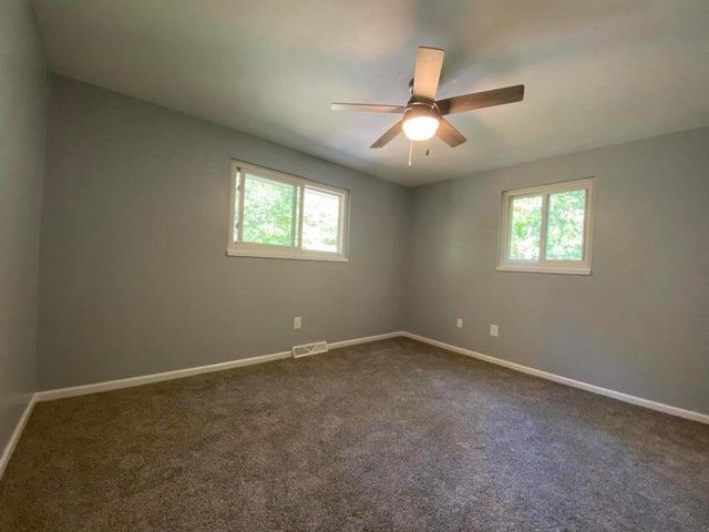 1942 JACKSON ST, Columbia, MO 65202