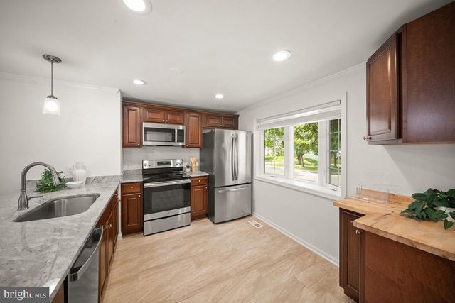 7680 WOLFORD WAY, Lorton, VA 22079