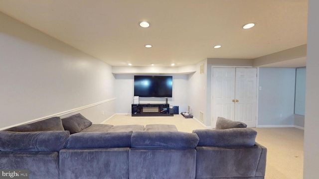 1761 WHEYFIELD DR, Frederick, MD 21701