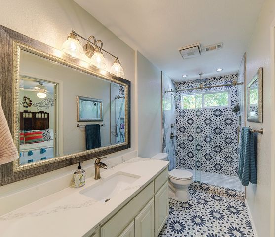 10609 Jackson Road, Krum, TX 76249