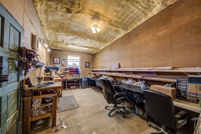 10609 Jackson Road, Krum, TX 76249