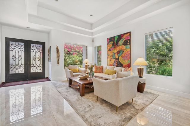 4 Mesquite Ridge Lane, Rancho Mirage, CA 92270